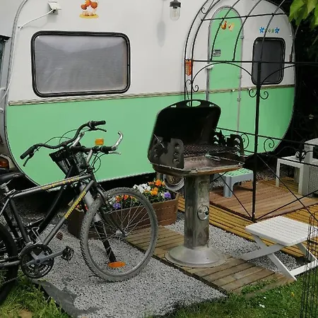 Κάμπινγκ Gite Atypique Caravane Vintage Et Piscine Ouverte Du 15 Mai Au 30 Septembre